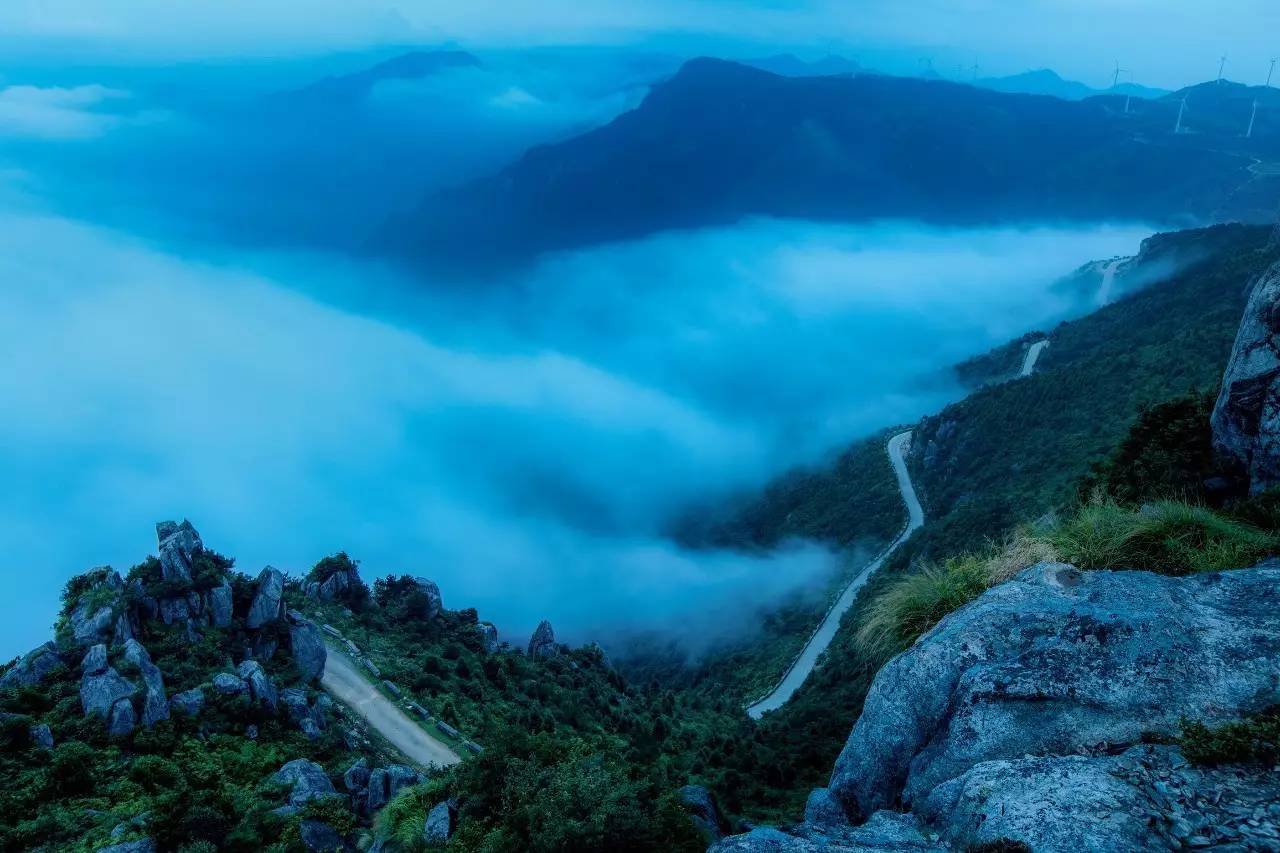 融居·银箔泉，来银箔泉边喝茶看苍山洱海