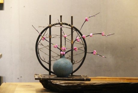 新中式插花艺术：竹屏月影禅意中式插花