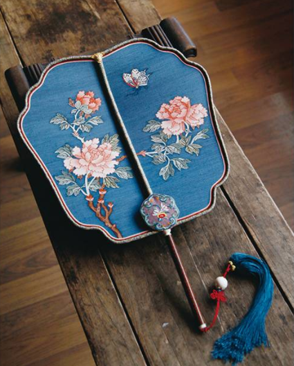 中国风古典复古团扇，绣花宫扇刺绣团扇