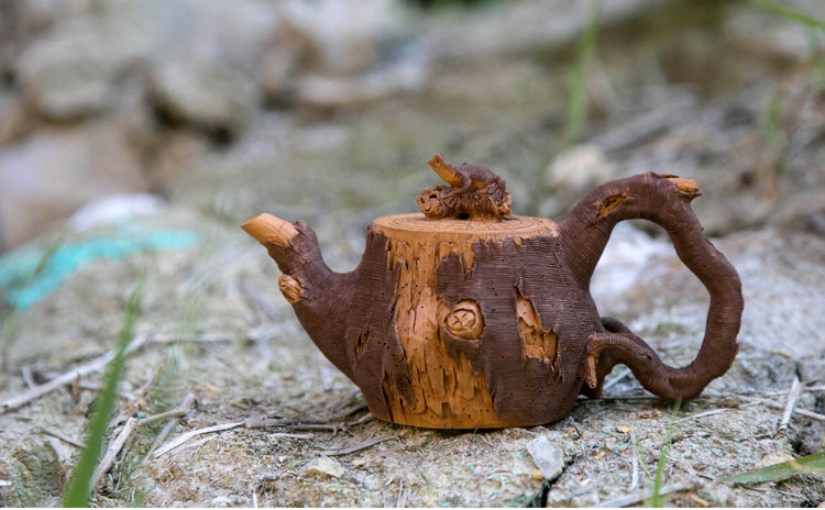 仿木外皮紫砂壶，创意木桩手工雕刻紫砂壶