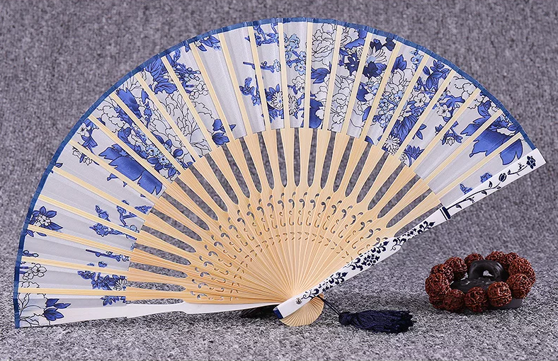中国风青花瓷古典真丝折扇