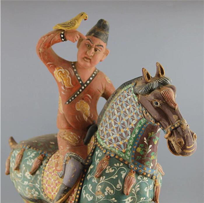 仿博物馆真品唐三彩绘画马上人狩猎马雕像