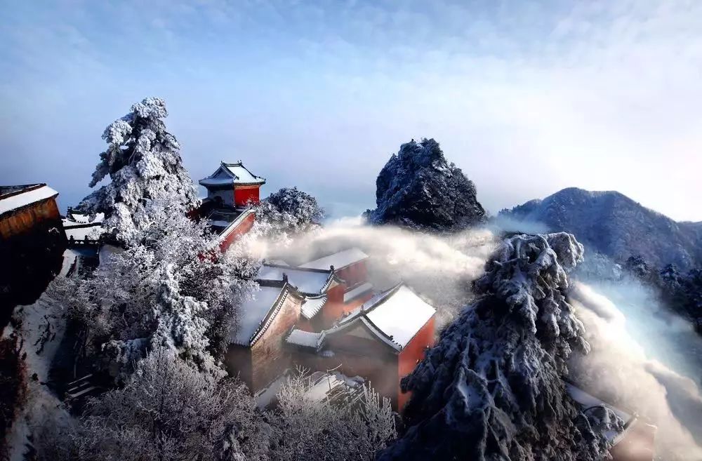 武当山雪景摄影：雪后武當是仙山